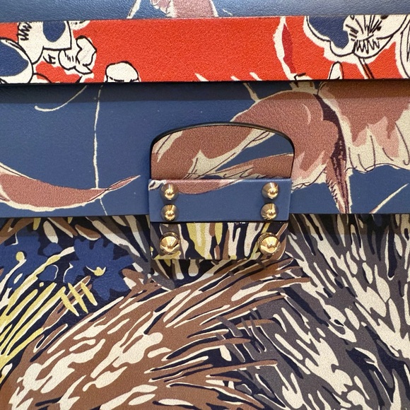 VALENTINO Garden Couture Mime floral print leather clasp flap crossbody bag. - Picture 4 of 14